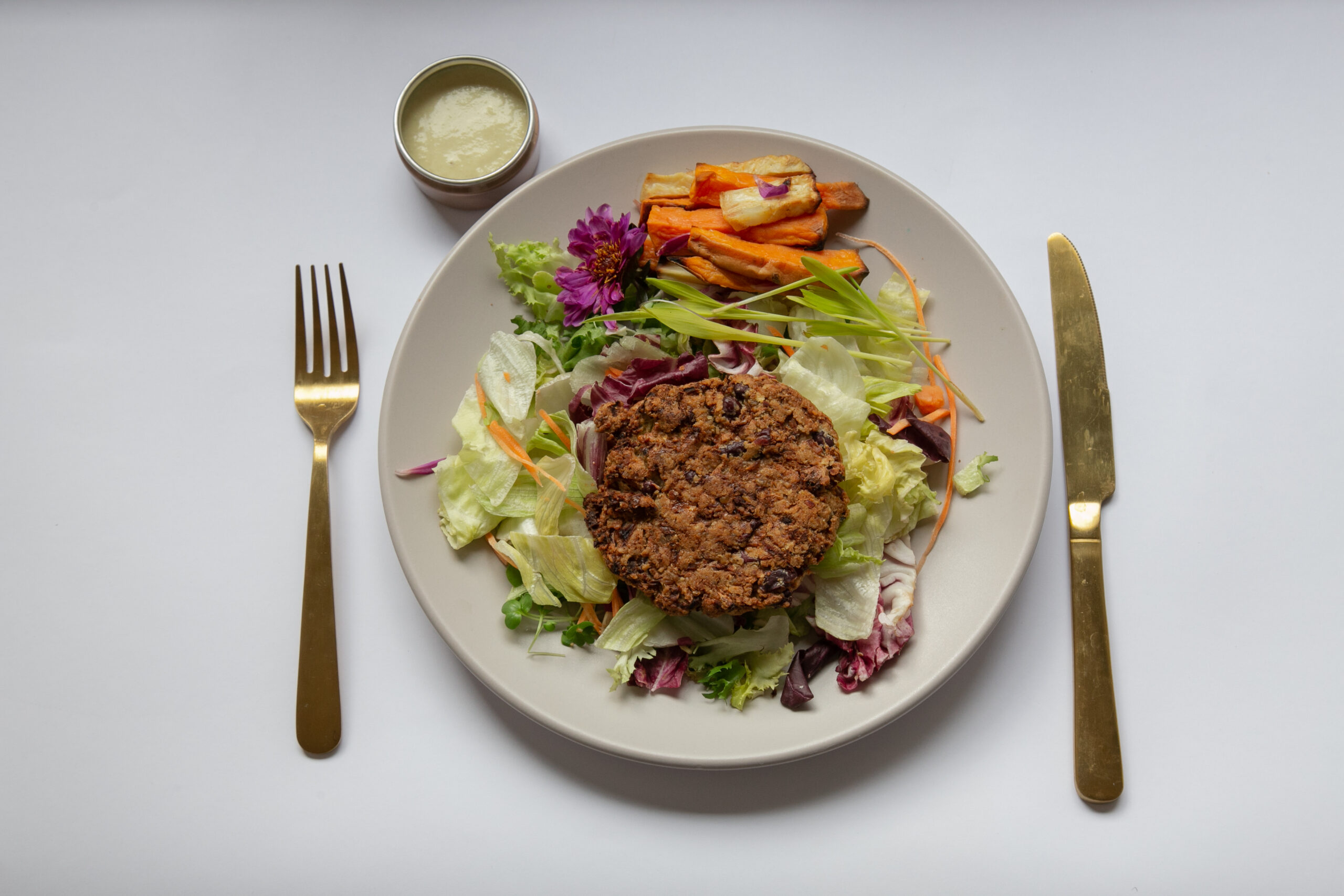 burger-sa-pomfritom