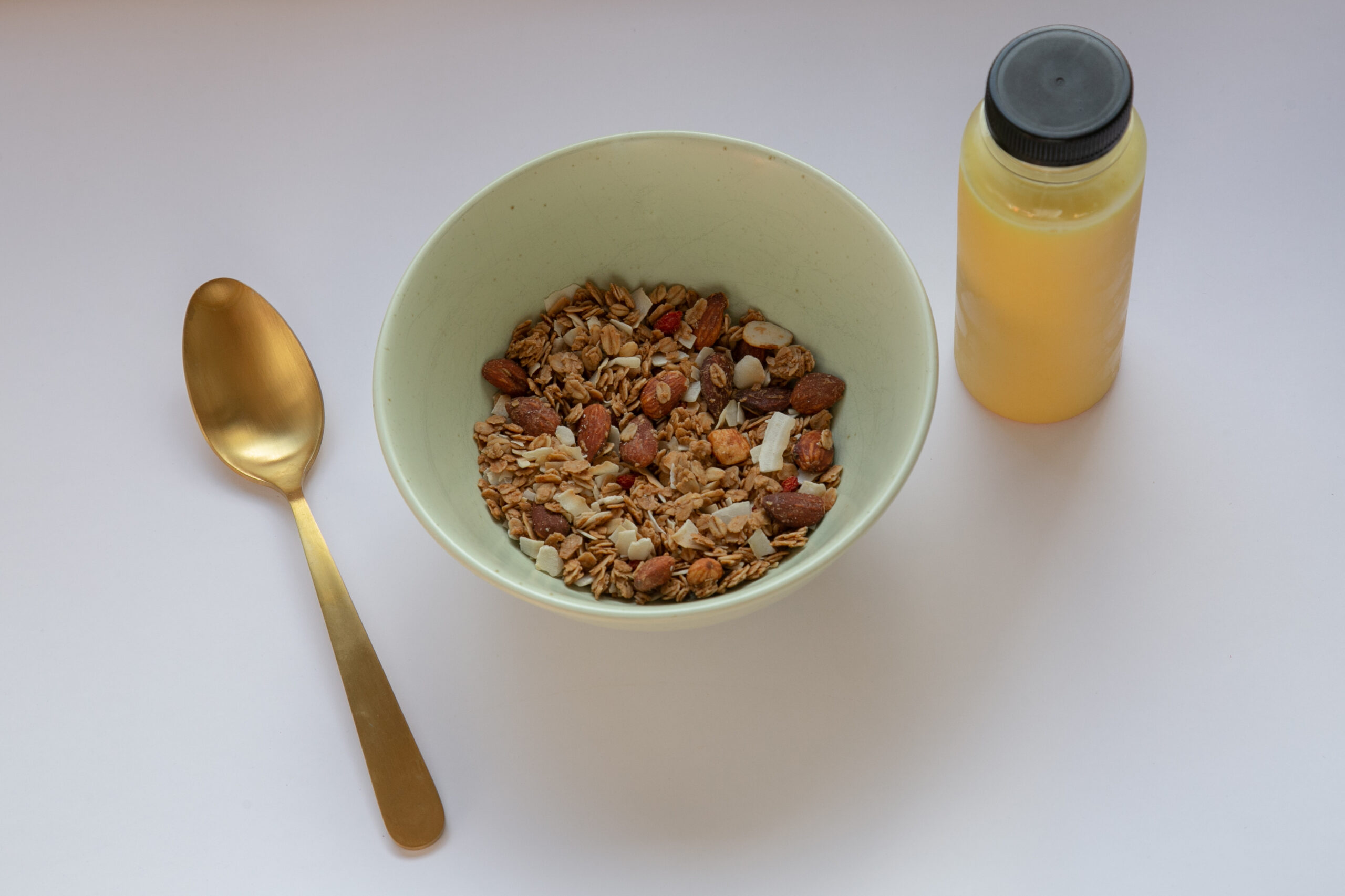 granola-i-gold-mleko